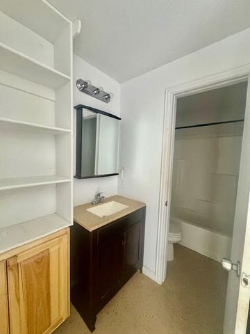 898 Reno, Reno, TX 76020