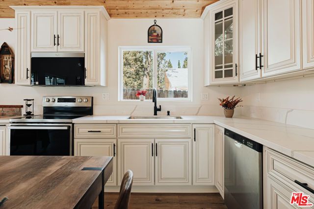 630 Victoria Lane, Other - See Remarks, CA 92386