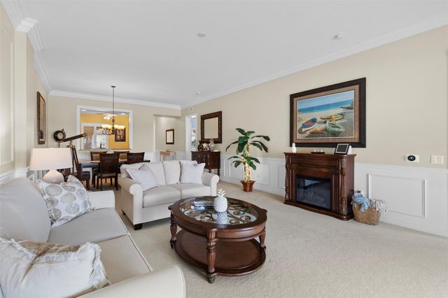 21 Harbour Isle Drive 203, Hutchinson Island, FL 34949