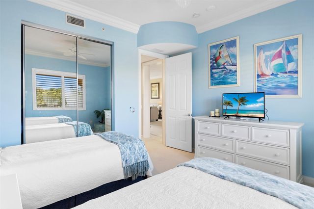 21 Harbour Isle Drive 203, Hutchinson Island, FL 34949