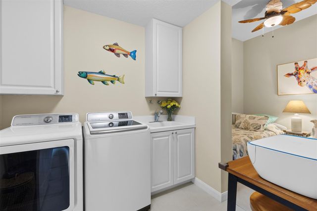 21 Harbour Isle Drive 203, Hutchinson Island, FL 34949