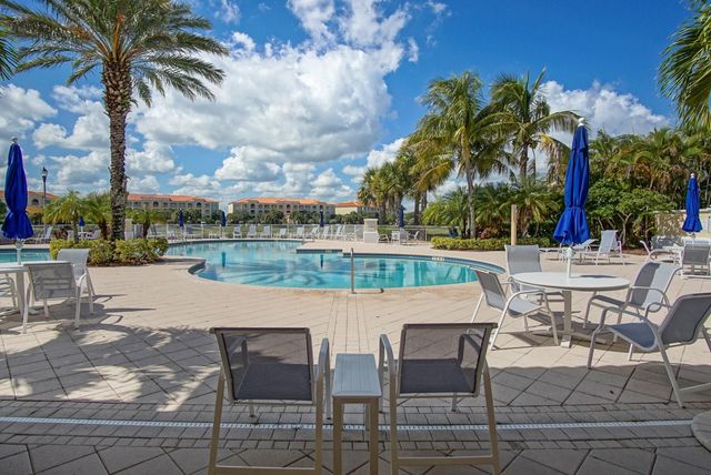 21 Harbour Isle Drive 203, Hutchinson Island, FL 34949