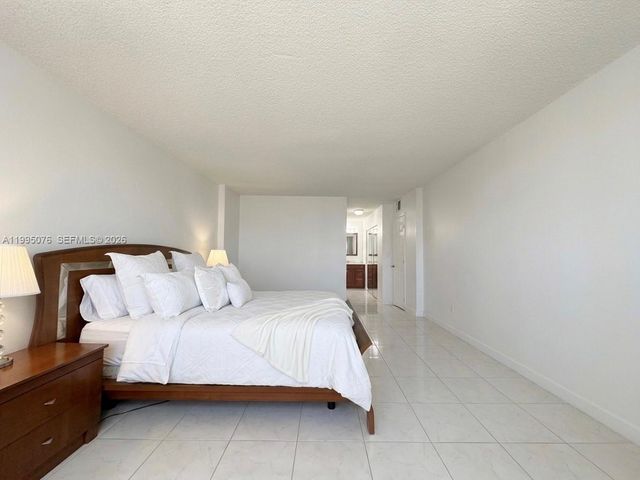 3800 S Ocean Dr 816, Hollywood, FL 33019