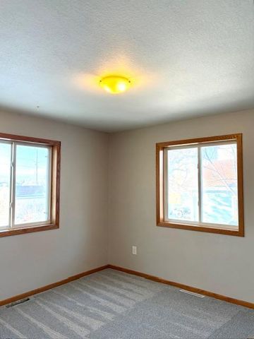 303 Main Avenue S, Roseau, MN 56751