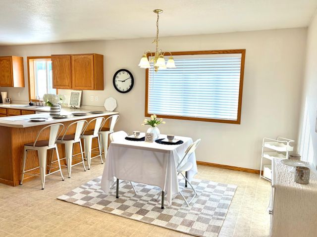 303 Main Avenue S, Roseau, MN 56751