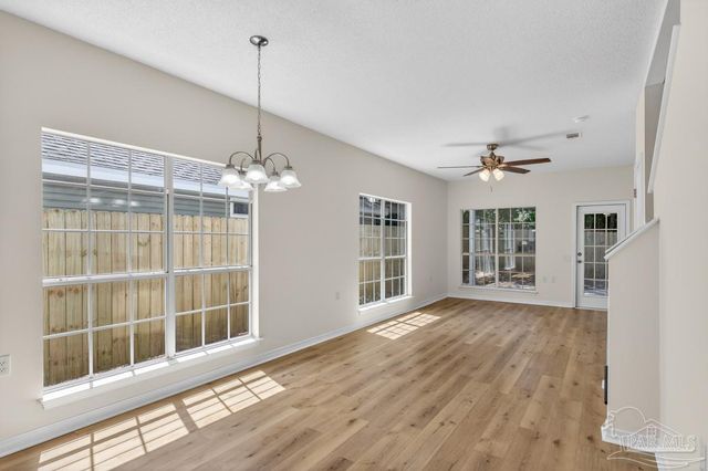 131 Wildflower Ln, Pensacola, FL 32514