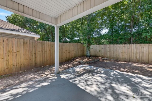 131 Wildflower Ln, Pensacola, FL 32514