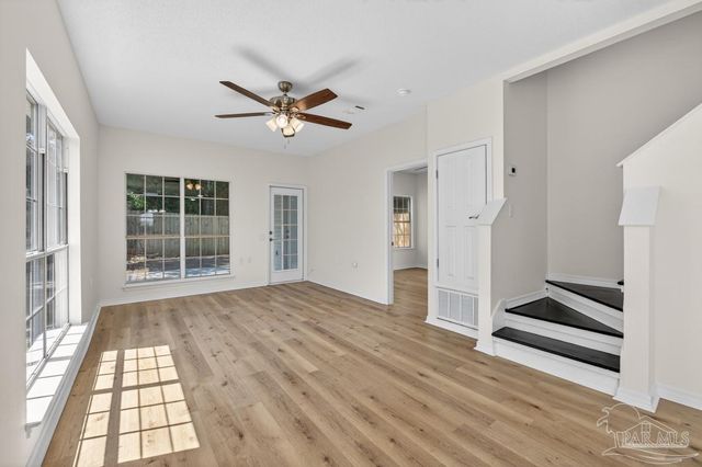131 Wildflower Ln, Pensacola, FL 32514