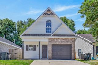 131 Wildflower Ln, Pensacola, FL 32514