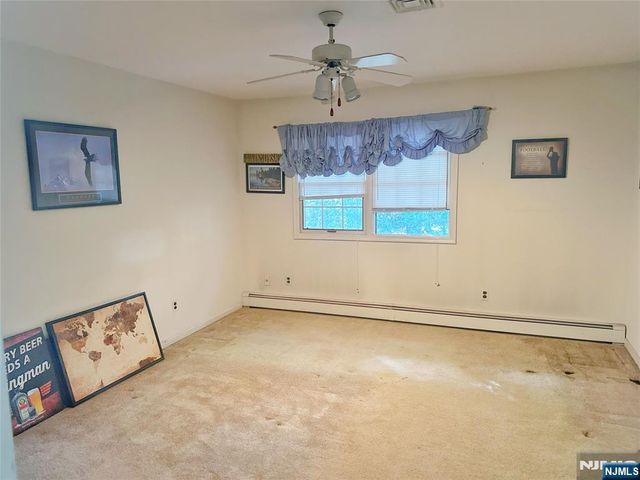 26 Faber Drive, Hawthorne, NJ 07506