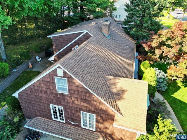 26 Faber Drive, Hawthorne, NJ 07506