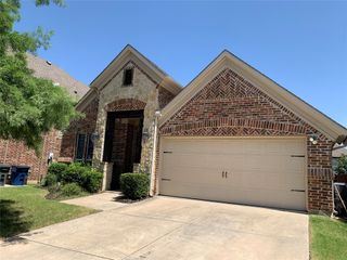 2349 Fountain Gate Drive, Little Elm, TX 75068