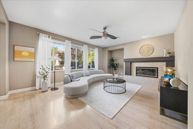 1122 Kidder Way, Folsom, CA 95630