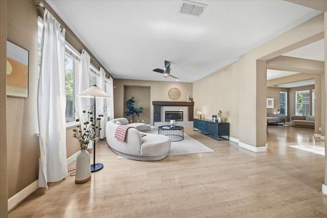 1122 Kidder Way, Folsom, CA 95630