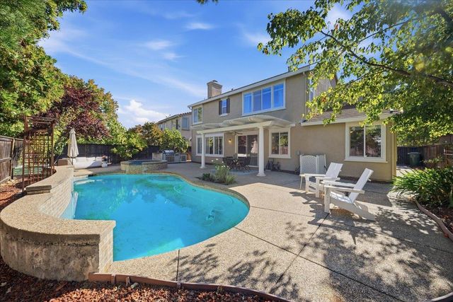 1122 Kidder Way, Folsom, CA 95630