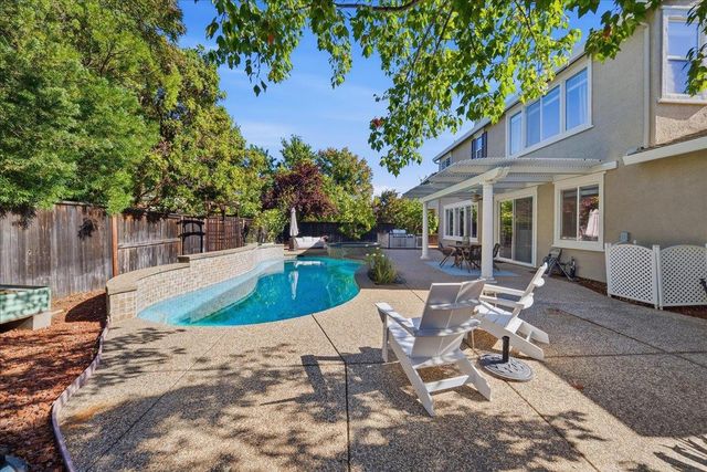 1122 Kidder Way, Folsom, CA 95630