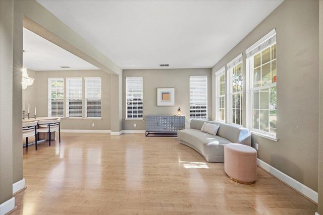 1122 Kidder Way, Folsom, CA 95630