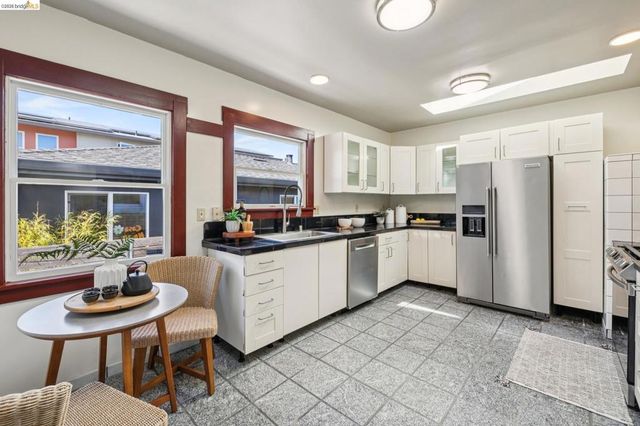 2421 9Th St, Berkeley, CA 94710