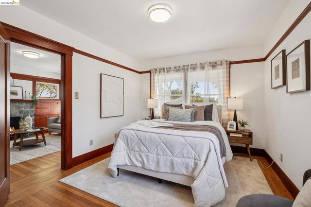2421 9Th St, Berkeley, CA 94710