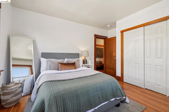 2421 9Th St, Berkeley, CA 94710