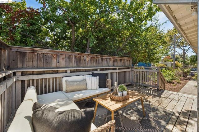 2421 9Th St, Berkeley, CA 94710