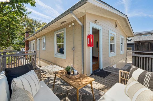 2421 9Th St, Berkeley, CA 94710