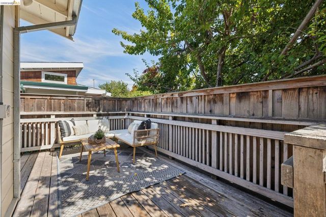 2421 9Th St, Berkeley, CA 94710