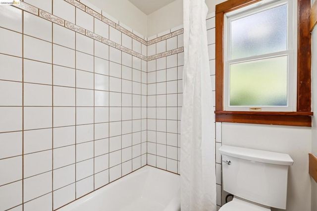 2421 9Th St, Berkeley, CA 94710