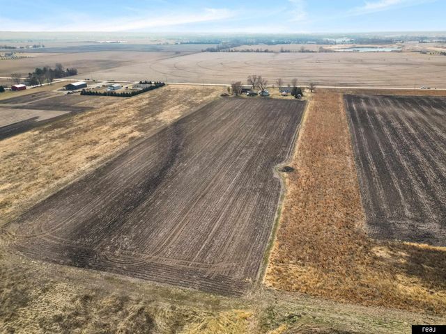 26110 W Maple Road, Waterloo, NE 68069