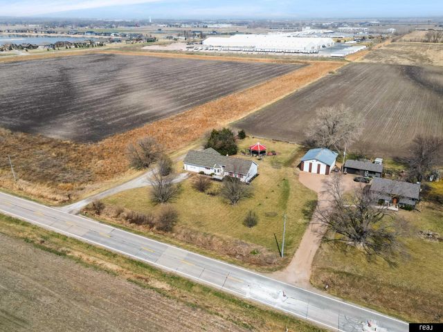 26110 W Maple Road, Waterloo, NE 68069