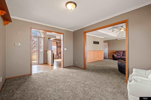 26110 W Maple Road, Waterloo, NE 68069