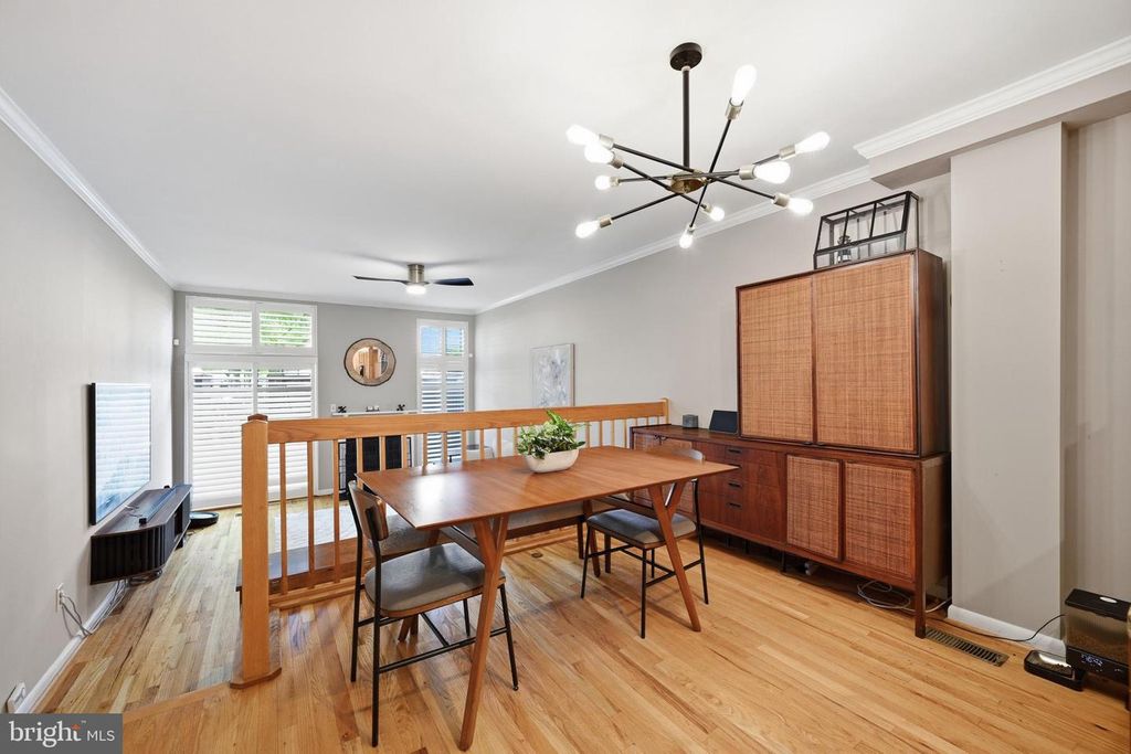 708 S CHARLES ST, Baltimore, MD 21230