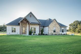 141 Prairie Winds Drive, Poolville, TX 76487