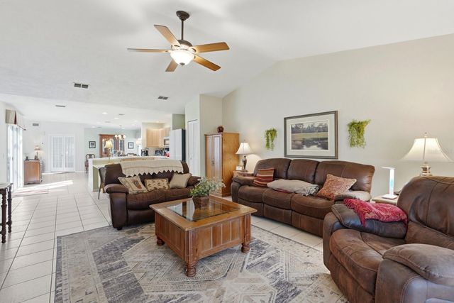 38 TREETOP CIRCLE, Ormond Beach, FL 32174