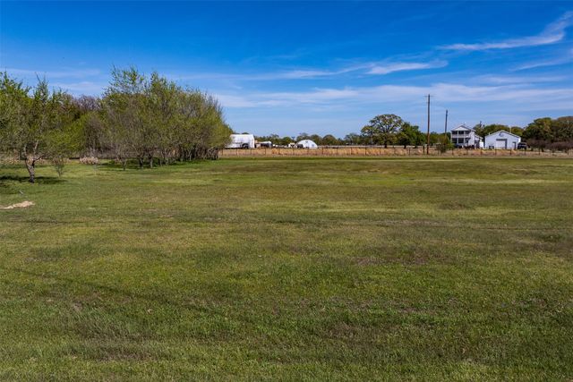 122 Shady Shores Drive, Mabank, TX 75156