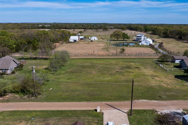 122 Shady Shores Drive, Mabank, TX 75156