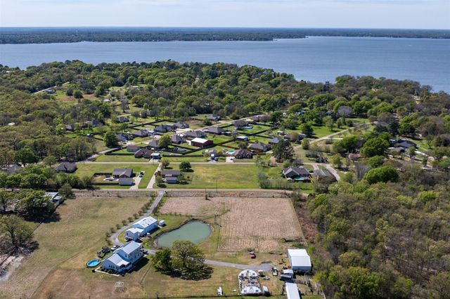 122 Shady Shores Drive, Mabank, TX 75156