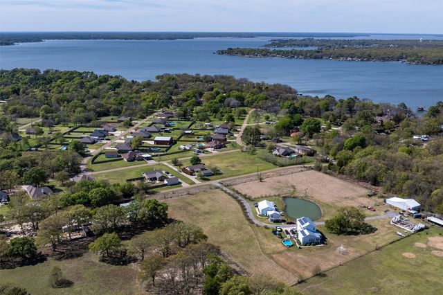 122 Shady Shores Drive, Mabank, TX 75156