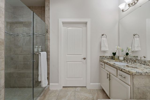 544 W 24th Street, Houston, TX 77008