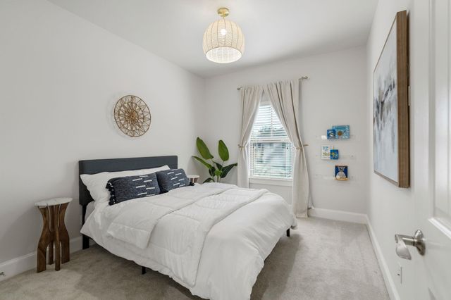 544 W 24th Street, Houston, TX 77008