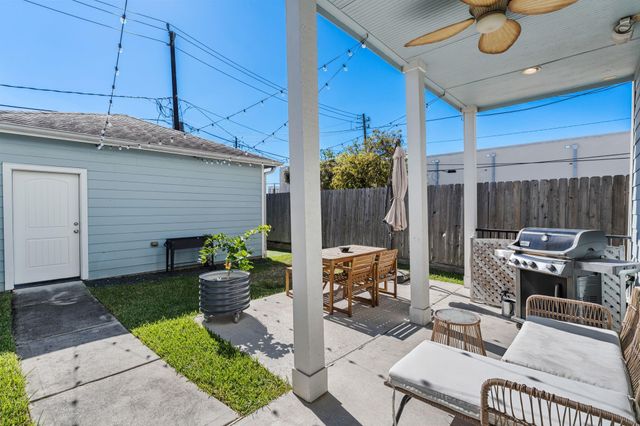 544 W 24th Street, Houston, TX 77008