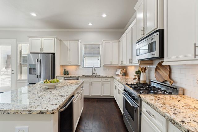 544 W 24th Street, Houston, TX 77008