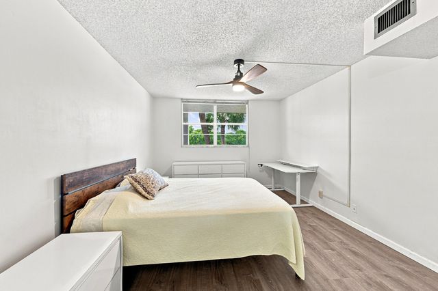 9440 POINCIANA Place 314, Davie, FL 33324