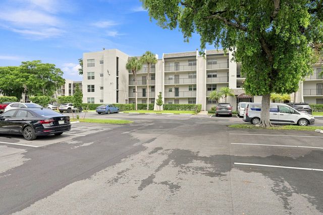 9440 POINCIANA Place 314, Davie, FL 33324