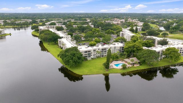 9440 POINCIANA Place 314, Davie, FL 33324