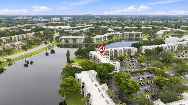 9440 POINCIANA Place 314, Davie, FL 33324