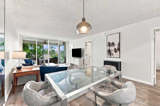 9440 POINCIANA Place 314, Davie, FL 33324