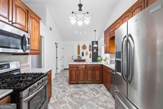 2320 Bankston Circle, Snellville, GA 30078