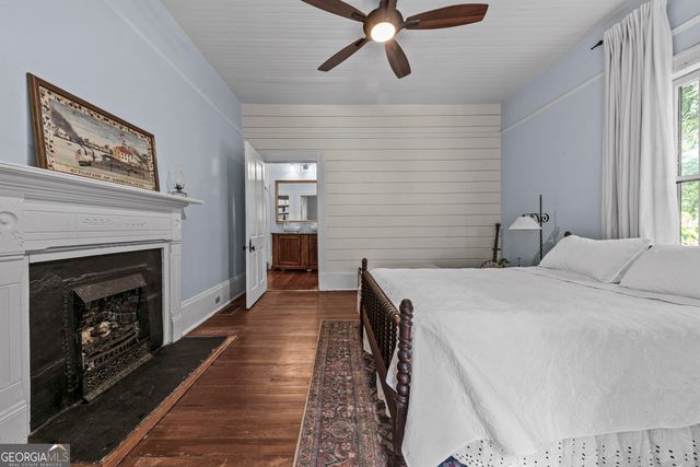 215 East Dixie Highway, Rutledge, GA 30663