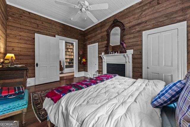 215 East Dixie Highway, Rutledge, GA 30663